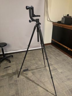 Heavy Duty Carbon Fiber Tripod w/ Heavy Gimbal Head