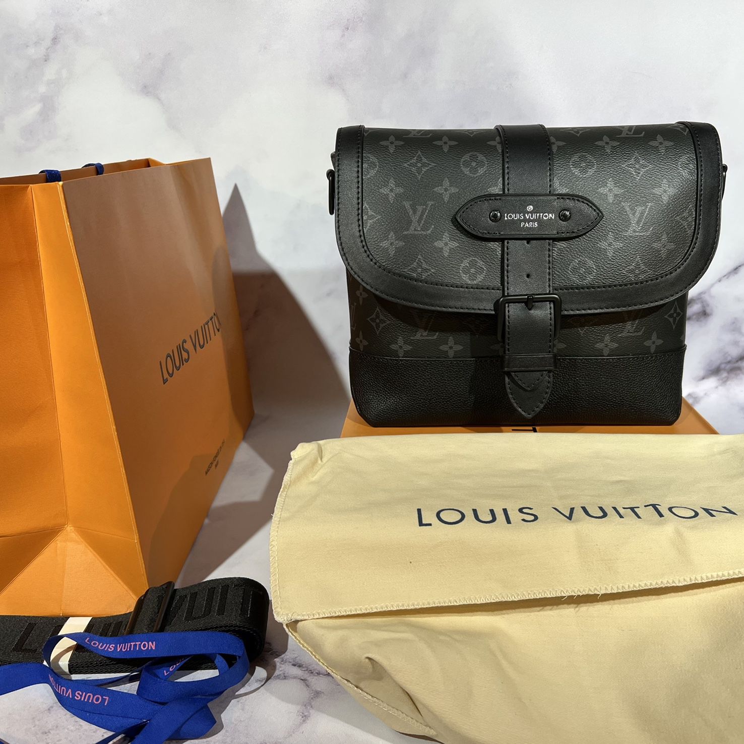 Louis Vuitton 2022 SS Saumur Messenger (M45911)