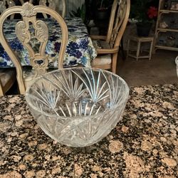 Lead Crystal Bowl For Display Or Use. 