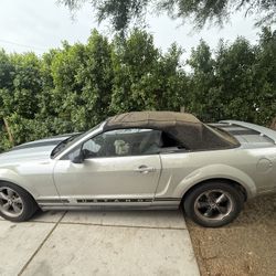 06 Ford Mustang 4.0