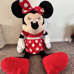 40” Minnie Mouse Plush