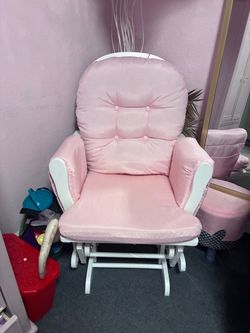 Storkcraft Pink White Glider