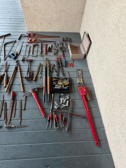 Lots of tools ⚒️ selling Everything $100