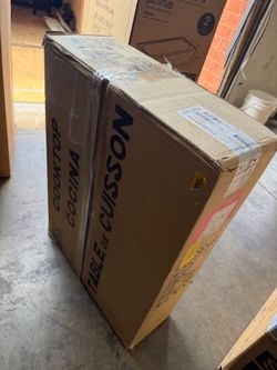 Whirlpool WCE55US0HB
30" electric cooktop
Black ceramic-glass surface