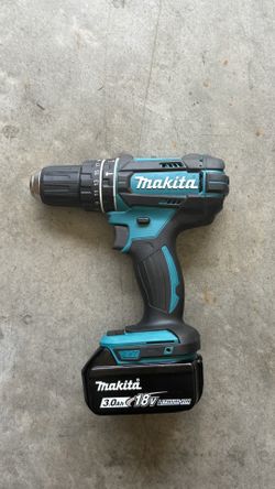 Makita 18V LXT Hammer Drill/Driver w/ 3.0Ah Battery - Great Condition