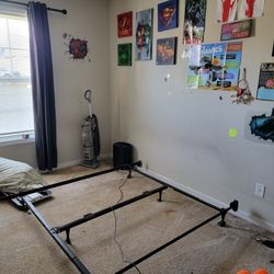Queen Metal Bedframe