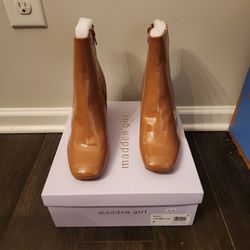 NWT Madden Girl Women Boots