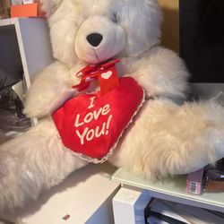 Cute White Bear For Valentine 