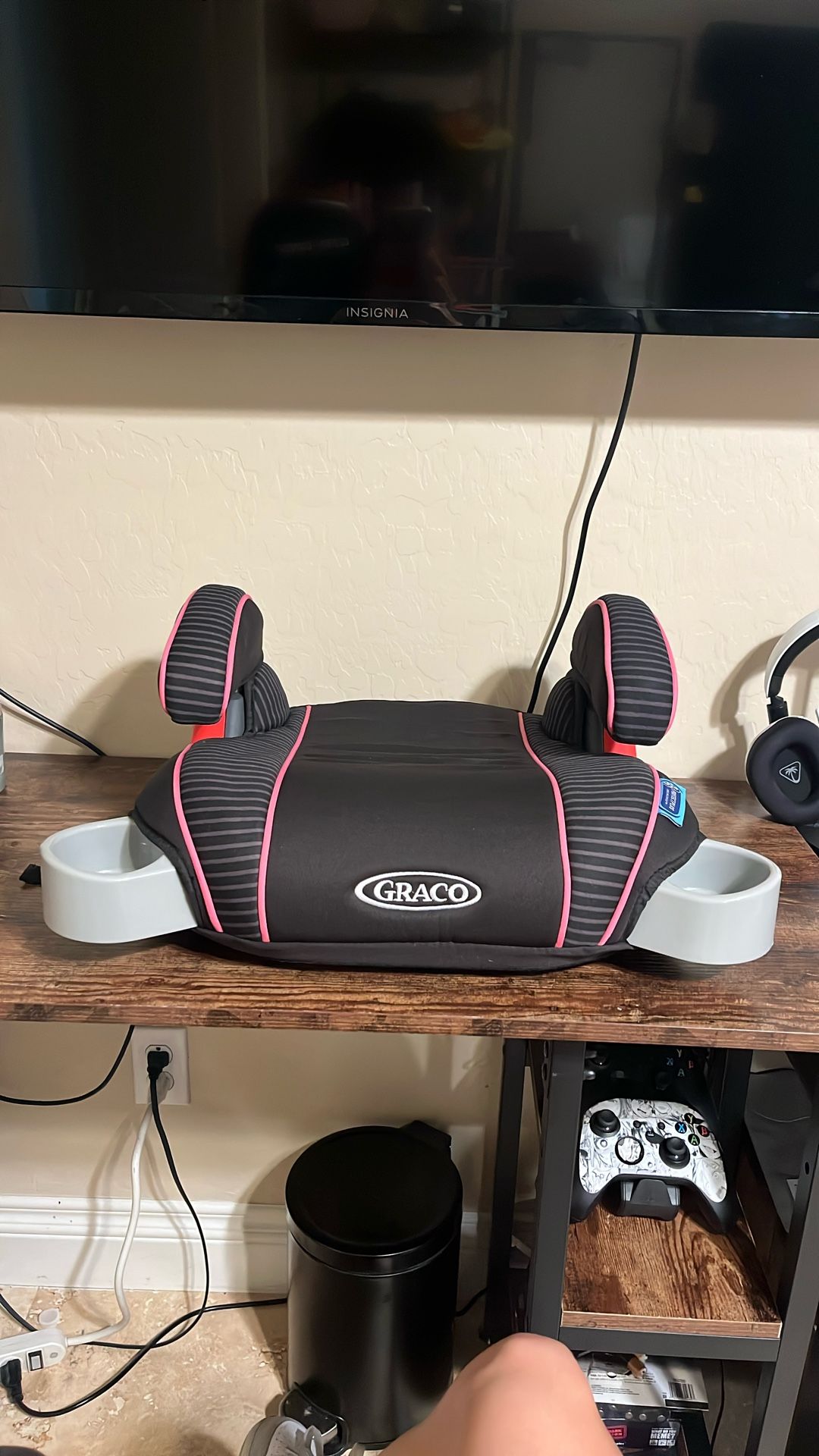 I Graco TurboBooster 2.0 Backless Booster car seat 