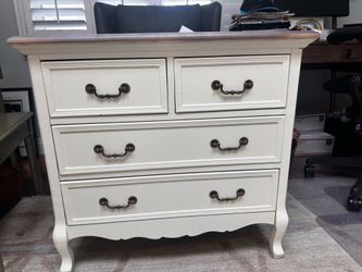 4-Drawer Dresser two tone cream wood
