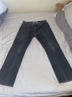Distressed Levi Jeans