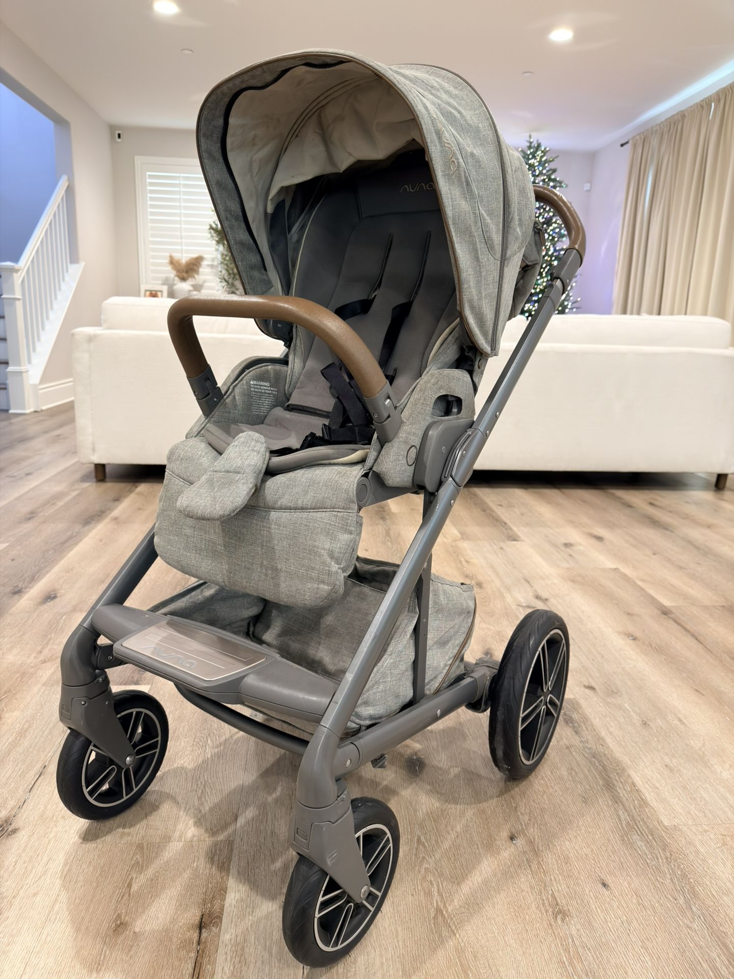 NUNA STROLLER
