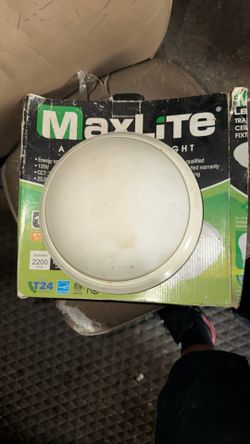 MaxLte Traditional Ceiling Fixture qnty:x2