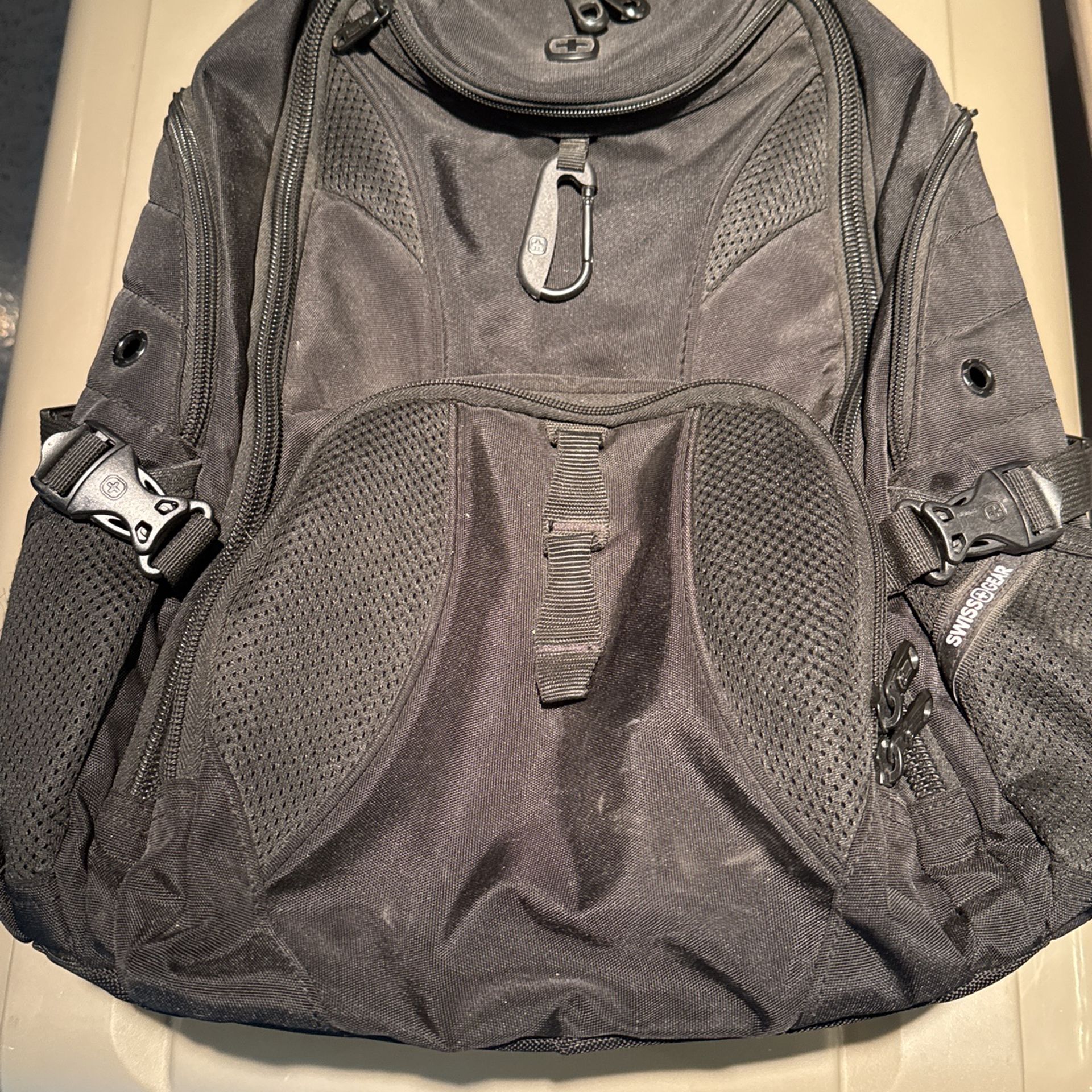 SwissGear1900 scansmart TSA 17 Laptop Backpack, Black 19”