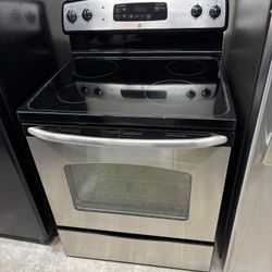 Ge Electric Range Works Great 🏡.     🚛👌👌