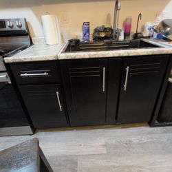 kitchen cabinets below
