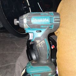 Makita Impact Driver And 5.0 Battery