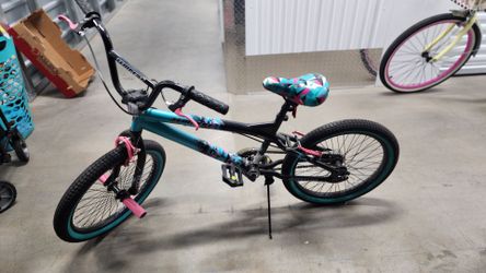 Kids bicycle pink and turquoise