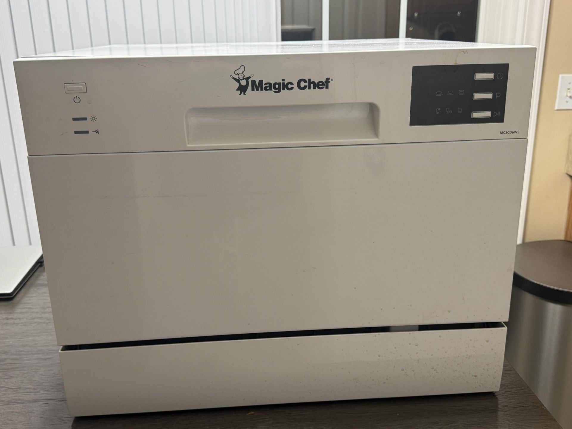 21 in. Electric Countertop Dishwasher in White, 120V, with 6-Place Settings, 6-Wash Cycles, and Hard Food Filter