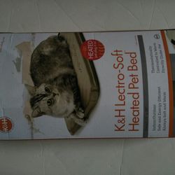 K&H Pet Lectro Soft Heated Pet Bed 14x18 open box