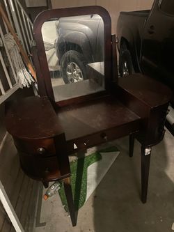 Vintage brown wood Vanity