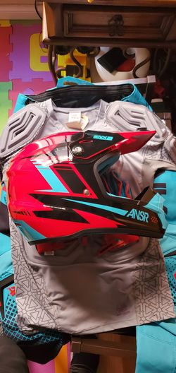 ANSR Off Roading Suit + Gloves + Helmet Undershirt