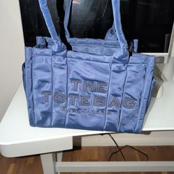 Marc jacobs the tote bag