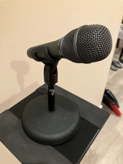 Audio Technica Artist Elite AE3300 Handheld Condenser Microphone