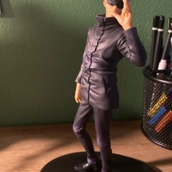 Gojo figure from jujutsu kaisen 