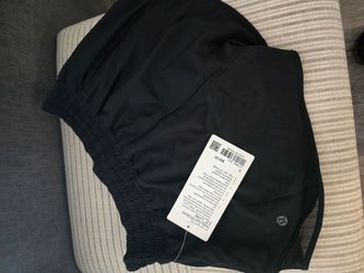 Lululemon Hotty hot short