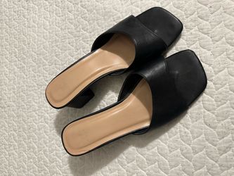 Kitten heels