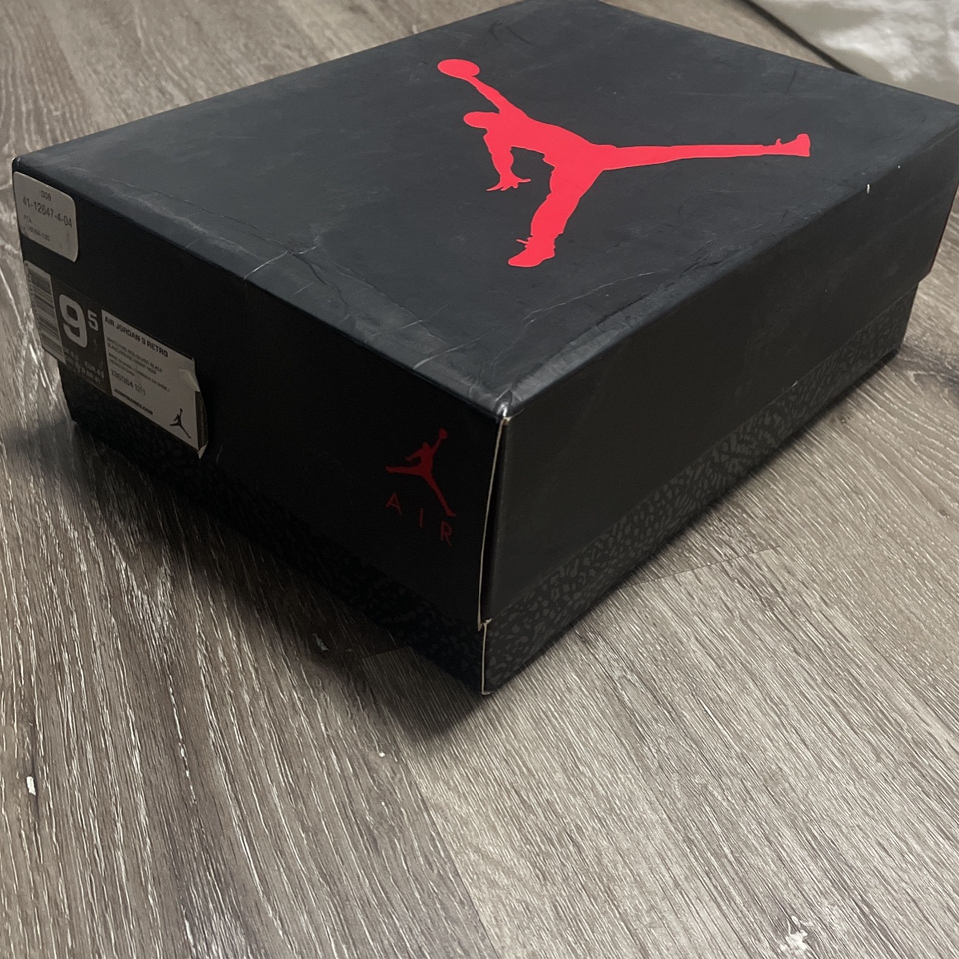 Air Jordan 3 Retro Fire Red (2013)