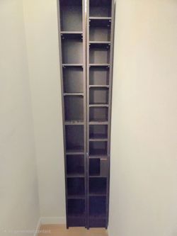 2 Shelves (for media or decorative)