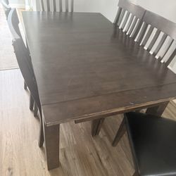 Dinning Table 