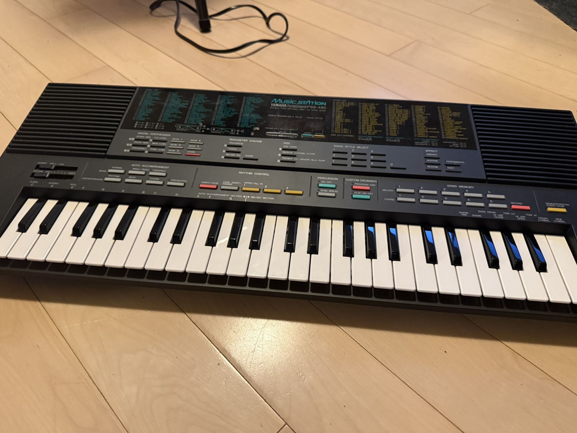 Yamaha PortaSound PSS-480 Digital Synthesizer Keyboard Original Box Manual Power