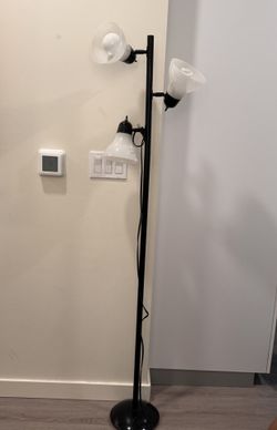 Floor lamp
