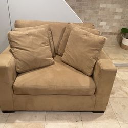 Crate And Barrel Loveseat 