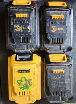 4 pack Dewalt 20v Lithium Battery 5ah 3x 3ah