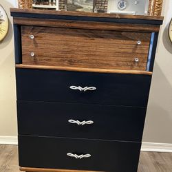 MSM 4 Drawer Vertical Dresser