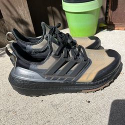 **$80** Adidas Ultra Boost Light Gore-Tex “Preloved Yellow Core Black Olive” men size 7