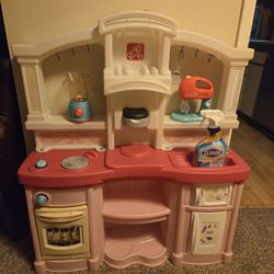Little Tikes Step 2 Play  Kitchen 