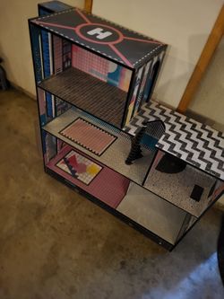 Barbie house, kitchen and ice cream machine