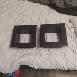 Two Small Shelves To Put On The Wall 