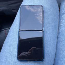 Samsung Z Flip 4 By T-Mobile