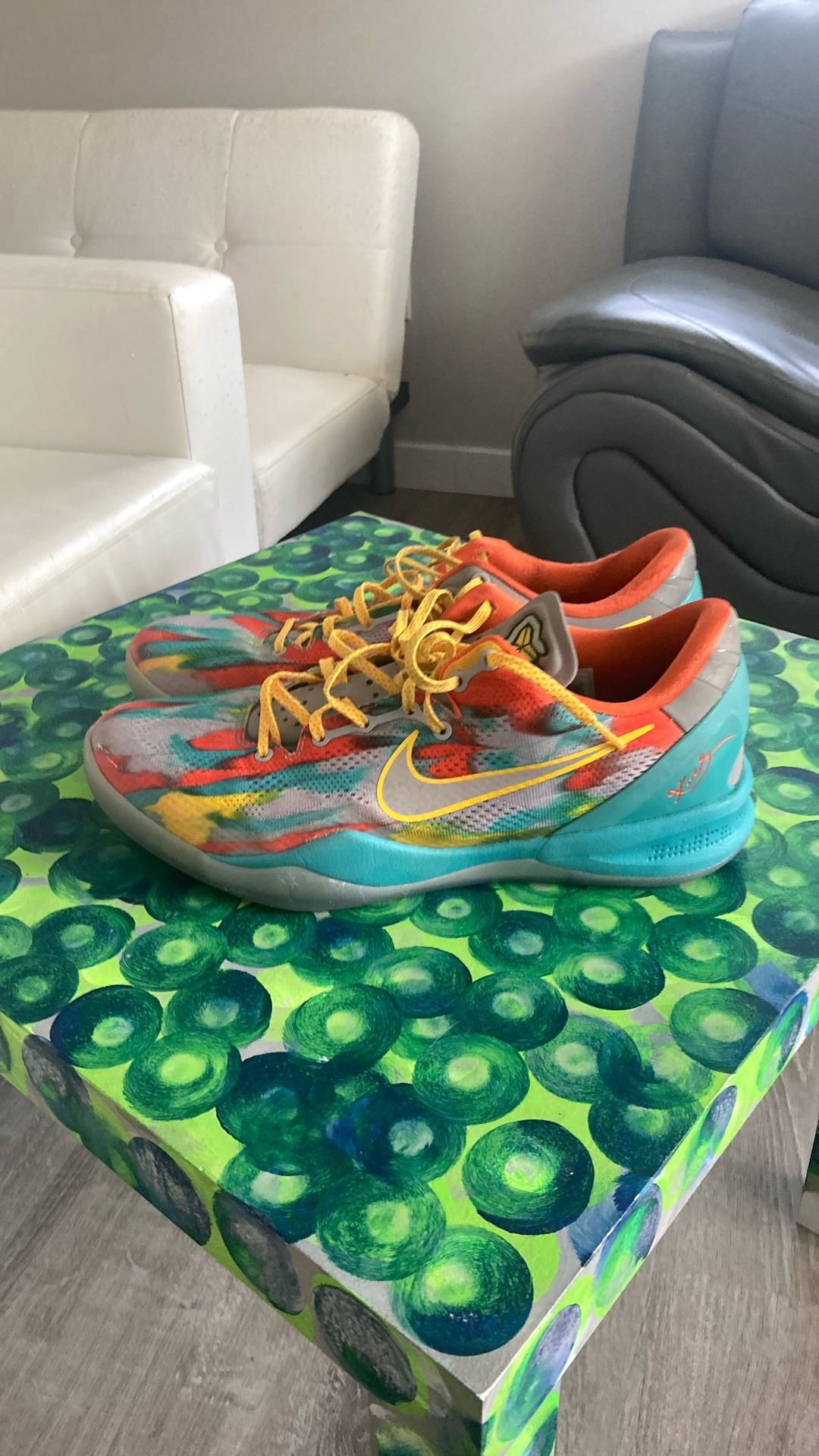 Vince Beaches Basketball Shoes Kobe 8 A Little Used But Great Grip And Condition Size 11