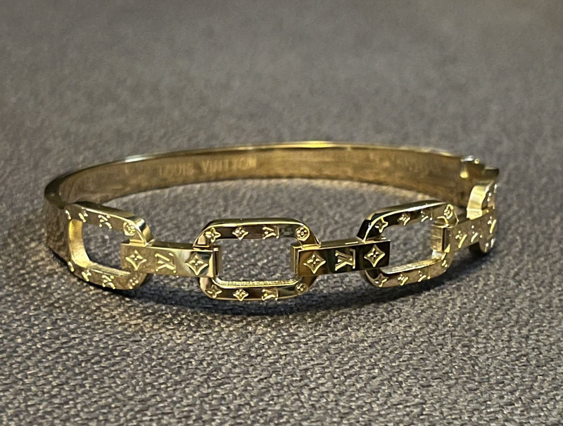 Designer Bangle Bracelet Gold