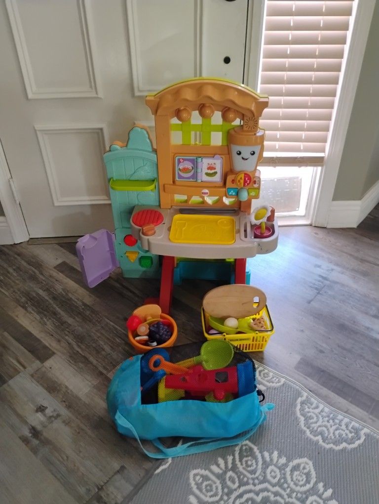 Fisher-Price Toy Kitchen Set w/Extra Toys & Bag Of Beach Toys