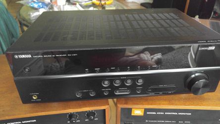 Yamaha RX V371 Receiver