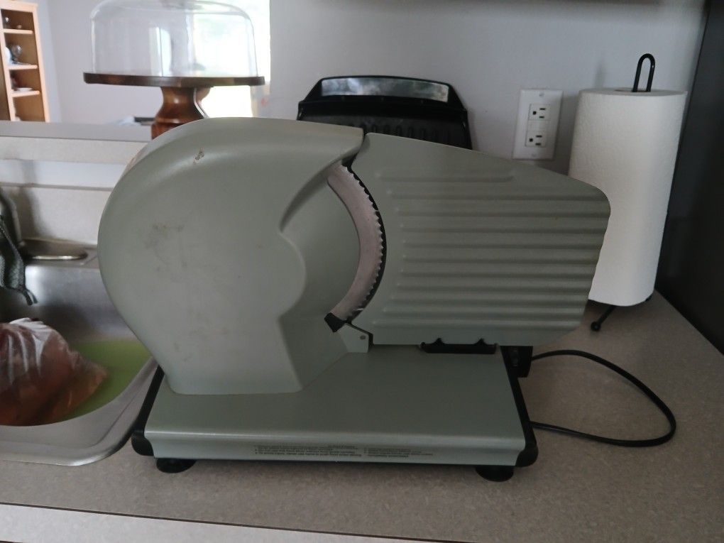 Electric Meat Slicer