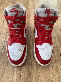 Jordan 1 High size 11.5 wmns 10 men’s